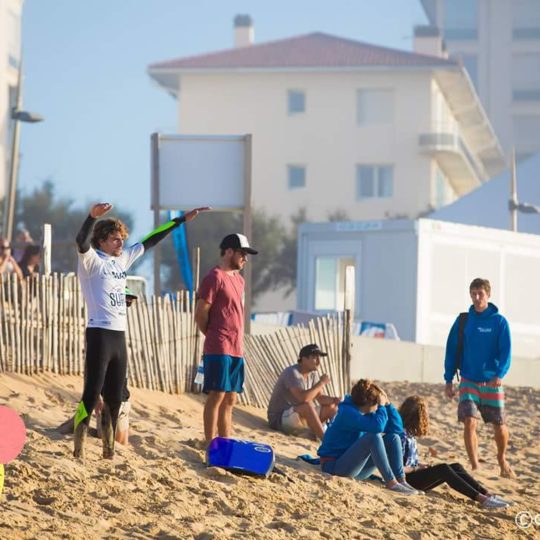 http://www.ligue-bretagne-surf.bzh/wp-content/uploads/2018/01/FB_IMG_1509285062597-540x540.jpg