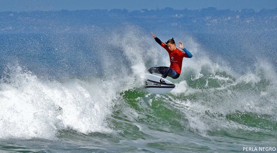 Photo-Hugo-Tosetti-vainqueur-Longboard-2eme-Surf-Open.jpg