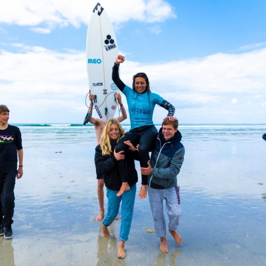 https://www.ligue-bretagne-surf.bzh/wp-content/uploads/2019/05/Junior-Pro-La-Torche-2019-17-540x540.jpg