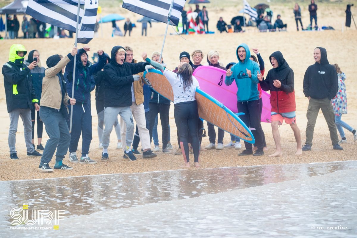 Moana-Le-coz-et-Team-BZH-drapeau-1200x800.jpg