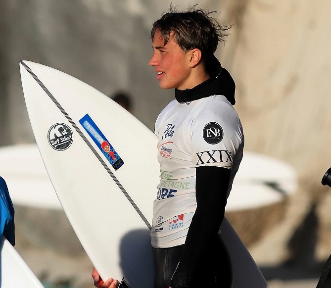 https://www.ligue-bretagne-surf.bzh/wp-content/uploads/2020/03/Noe-Alran.jpg