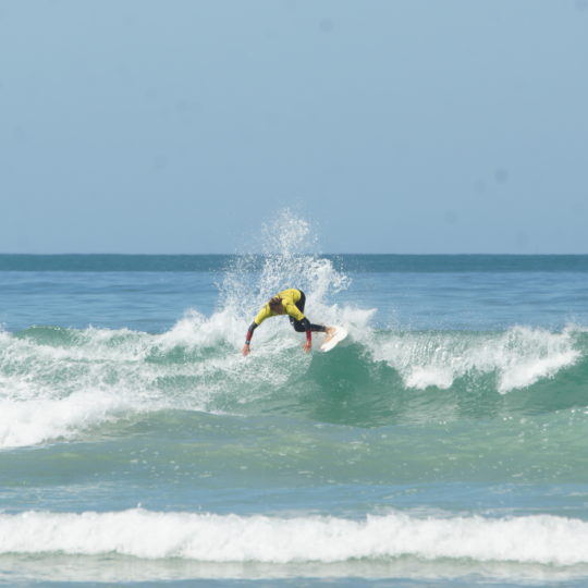 https://www.ligue-bretagne-surf.bzh/wp-content/uploads/2020/07/Stage-National-FFS-BZH-10.11.12-07-53-540x540.jpg